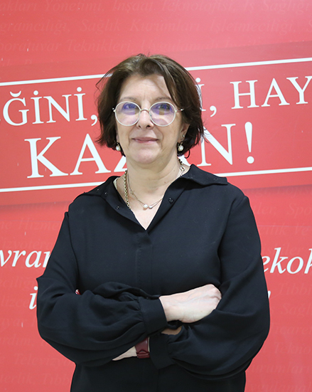 Emine Esra Zeyrek