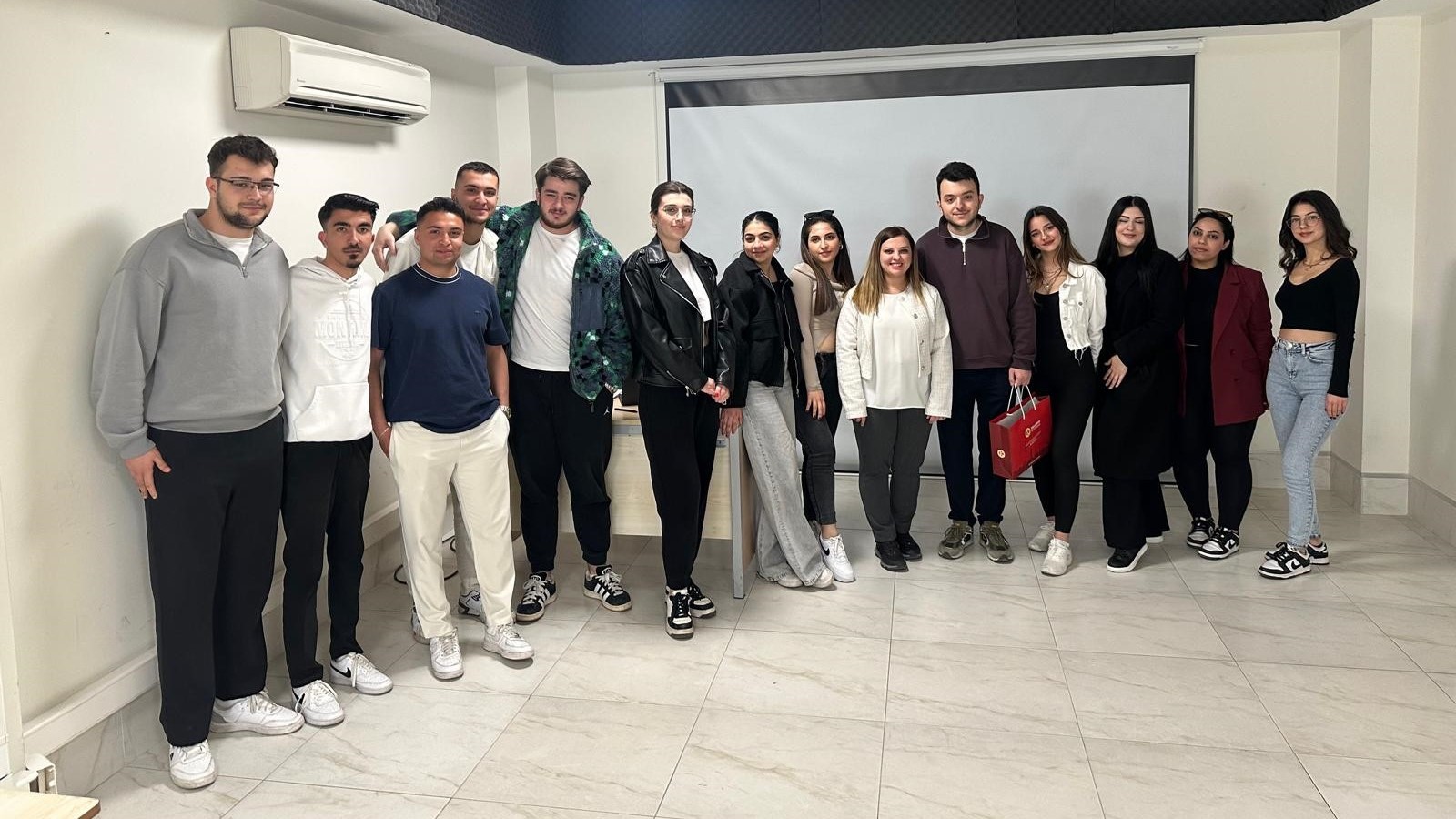 Mezunlar Öğrencilerimizle Buluşuyor