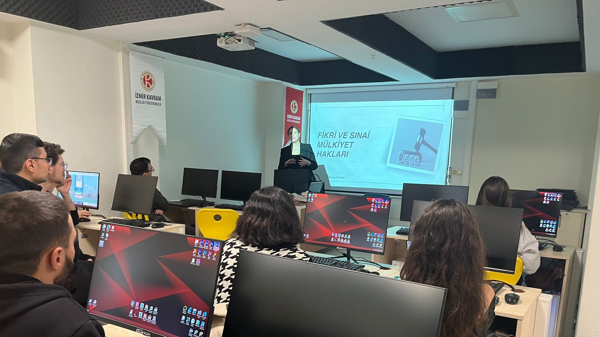 Yaratıcılığı Korumak Kapak